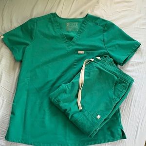 Figs Hunter Green Set- Yola pants and Catarina top